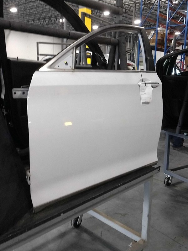2015-2016 Hyundai Genesis Left Door White OEM 4DR Sdn PW PL PM 114K Miles
