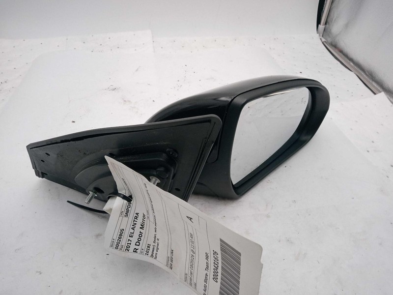 2017 Hyundai Elantra Right Door Mirror Assembly Silver - Used, 99000 Miles