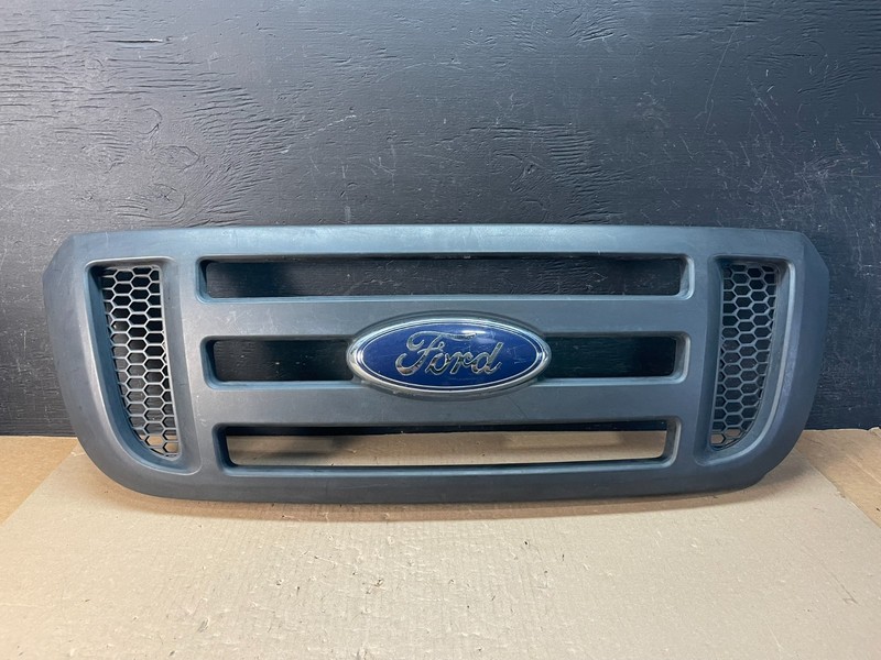 2006 to 2011 Ford Ranger Front Upper Grill Grille Oem ae3331 DG