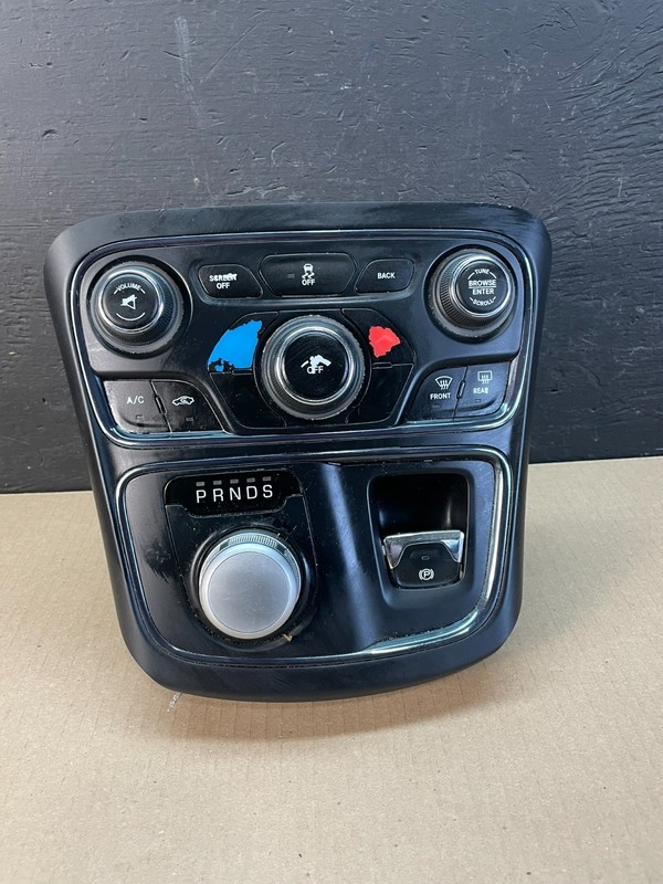 2015 - 2017 Chrysler 200 Heater AC Climate Switch Shifter Gear Control AE3402 DG