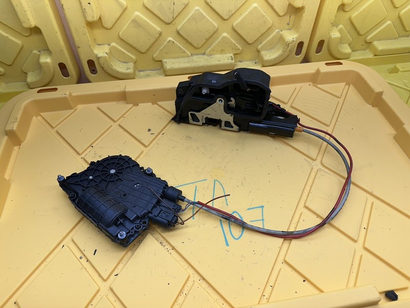2012-2015 BMW 740I SEDAN FRONT RIGHT PASSENGER DOOR LOOK LATCH ACTUATOR A053702