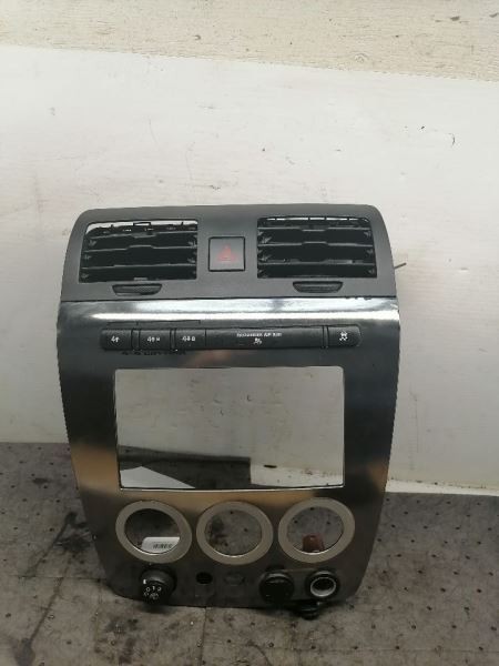 2006 2008 2009 2010 H3 Radio Trim Bezel 762732