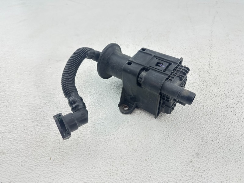 2022 Corolla Hatchback Charcoal Canister Vapor Leak Detection Pump OEM