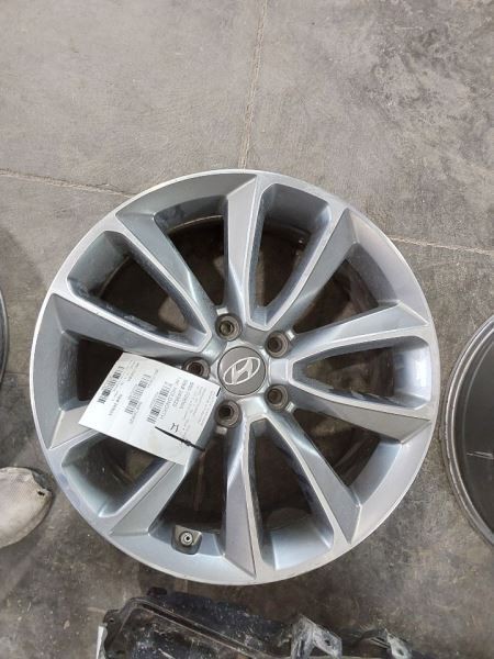 2017-2019 Hyundai Santa Fe Wheel Rim 18x7-1/2 Alloy LWB 3.3L With TPMS Option