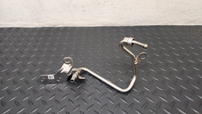 09-17 Chevrolet Traverse 3.6L Fuel Pump Feed Line Tube OEM 12665587