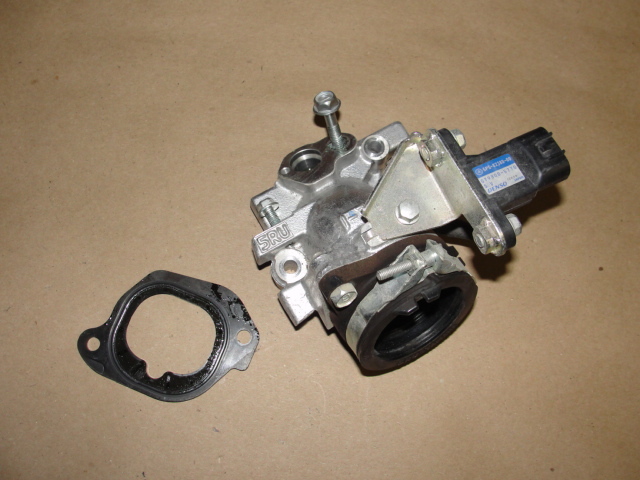 09 YAMAHA YP 400 MAJESTY AIR INTAKE MANIFOLD WITH MAP SENSOR YP400