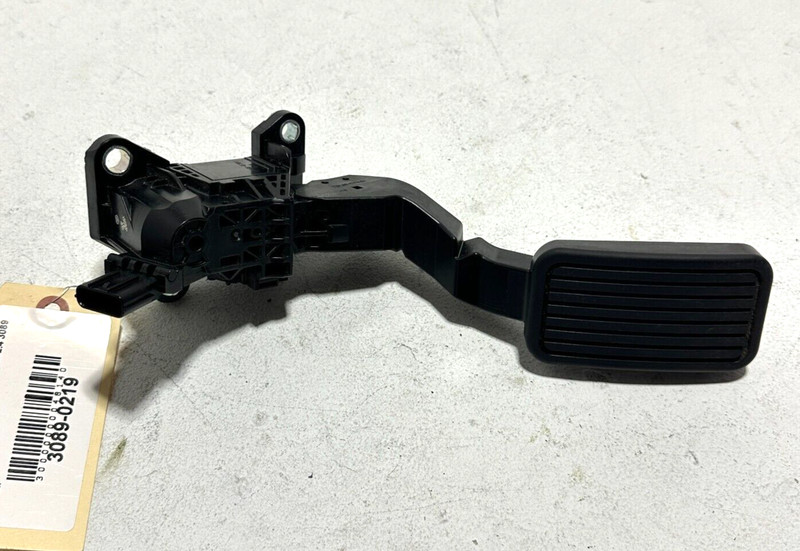 2015-2020 ACURA TLX GAS PEDAL THROTTLE ACCELERATOR SENSOR OEM