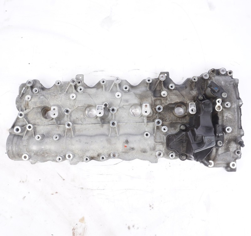 11-20 mercedes w221 s550 cls550 e550 left side engine cylinder head valve cover