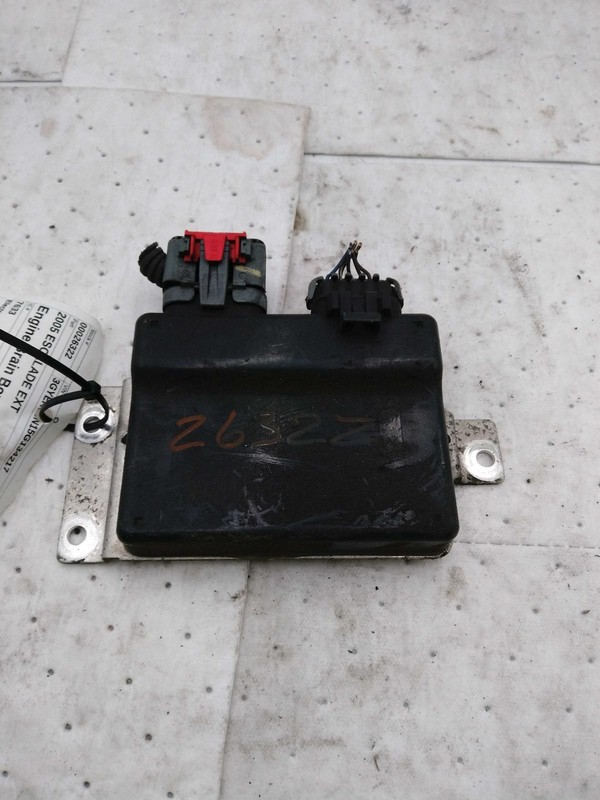 Used Engine Control Module (ECM) fits: 2005 Cadillac Escalade ext Electronic Con
