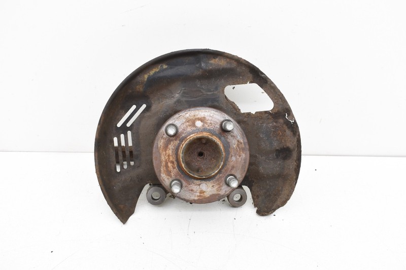 2001 TOYOTA MR2 SPYDER FRONT RIGHT PASSENGER SPINDLE KNUCKLE HUB OEM KW64