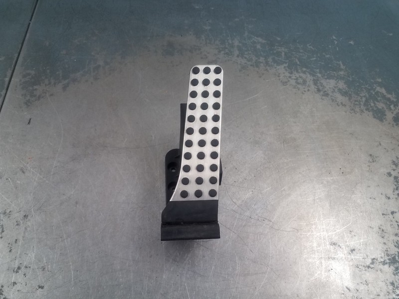 2009 Mercedes Benz AMG C 63 Accelerator Throttle Pedal #4942 i4