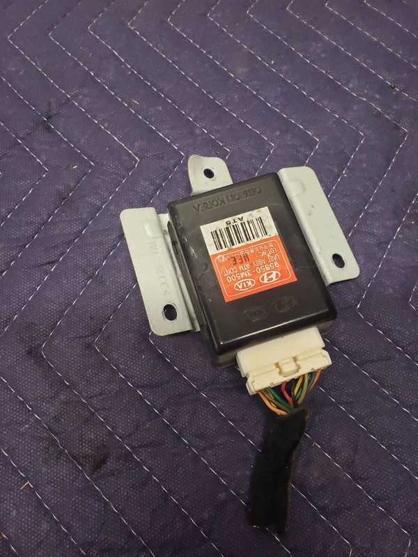 2012 12 Hyundai Genesis Chassis Shift Lock Control Module 958503M500 Oem