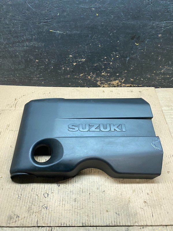 2009-2013 Suzuki Grand Vitara 2.4L Upper Top Engine Motor Dust Cover W5605 DG