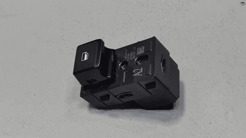 2021-2025 NISSAN ROGUE FRONT RIGHT REAR RIGHT OR LEFT DOOR WINDOW SWITCH OEM