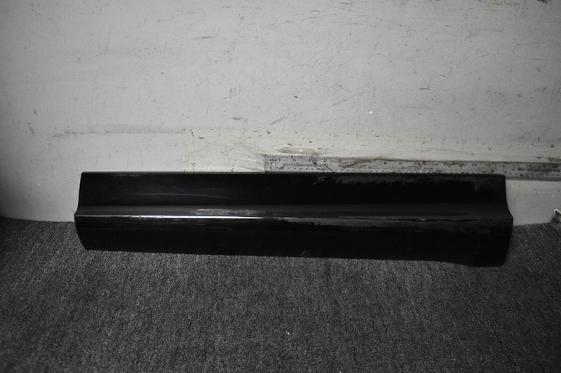 2014-2017 AUDI SQ5 PREMIUM PLUS LEFT SIDE LOWER MOLDING FACTORY OEM
