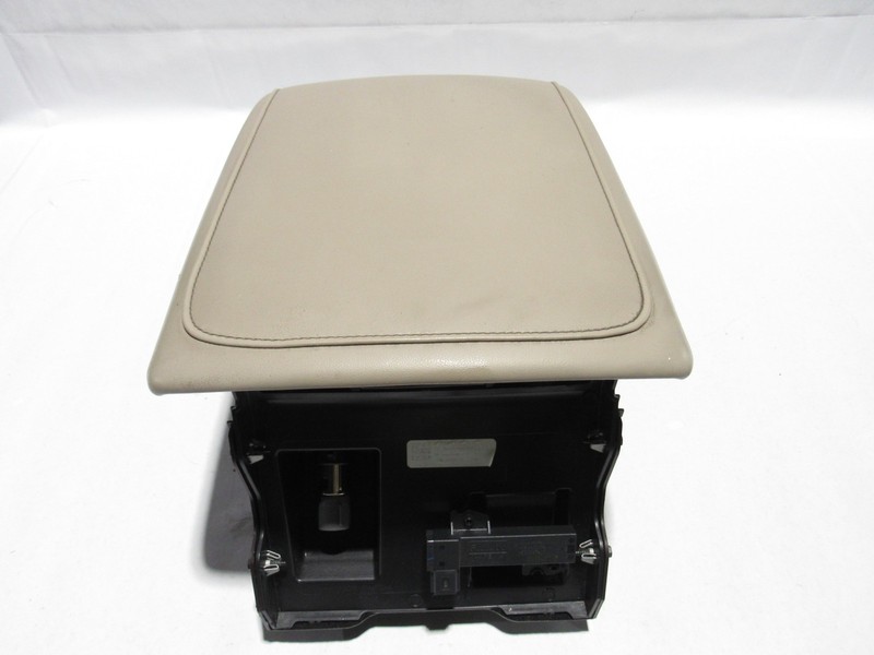 Lincoln Aviator 2021 Center Console Armrest Arm Rest Storage 19-25 *