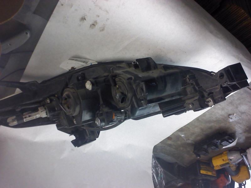 Driver Left Headlight Halogen Fits 06-07 MAZDA 5 172215