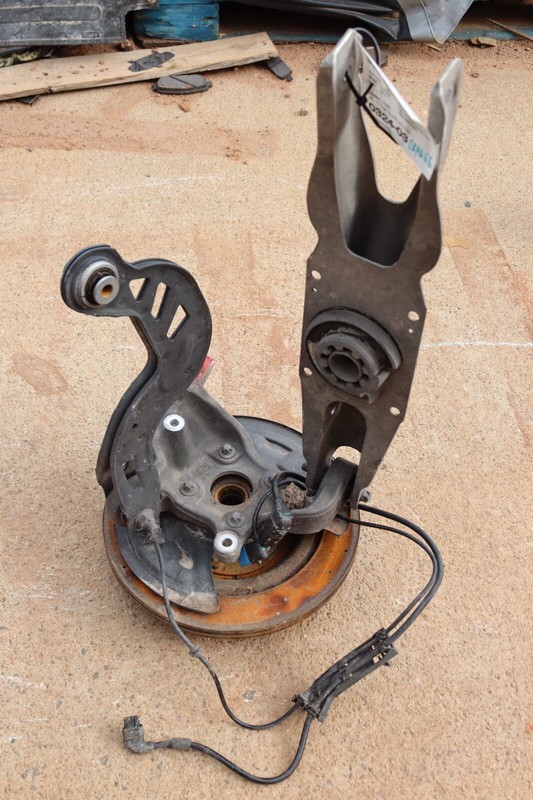 2014-2019 MERCEDES CLA CLASS CLA45 AMG W117 REAR LEFT SPINDLE KNUCKLE HUB OEM