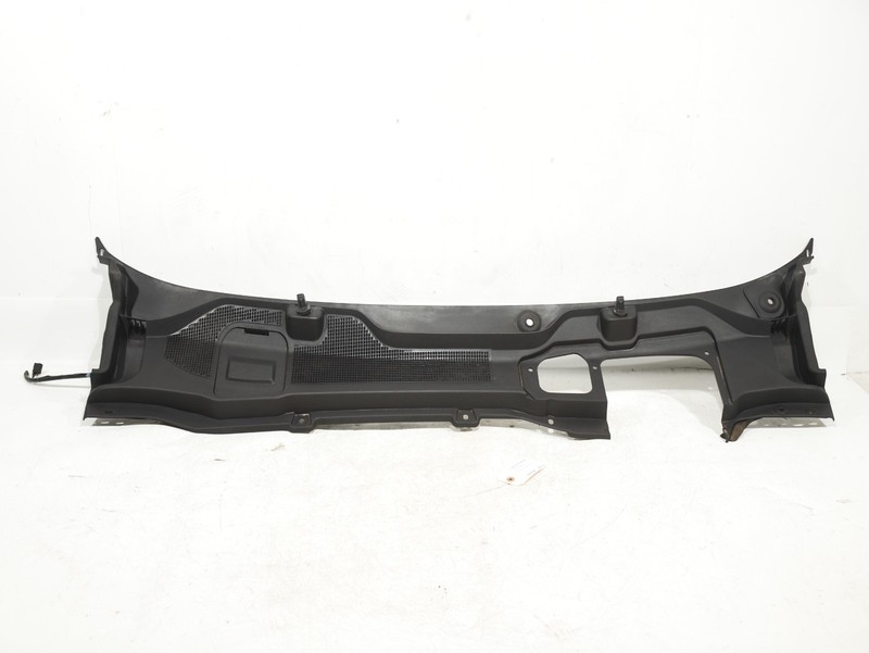 15-19 Land Rover Discovery Sport L550 Front Windshield Wiper Cowl Panel OEM