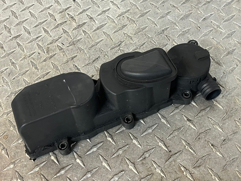 04-06 Mercedes Dodge Sprinter T1N 2.7L OM647 Engine Motor Top Oil Separator OEM