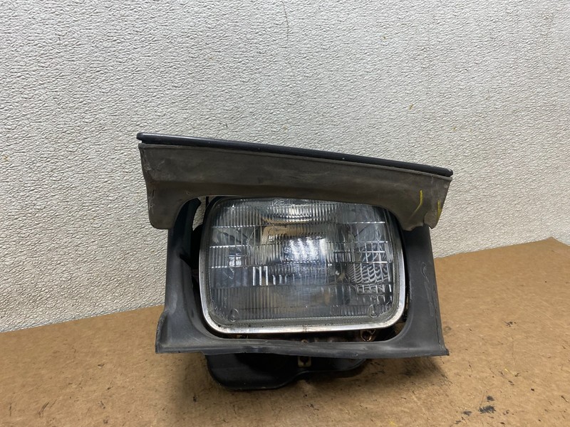 1979 to 1985 Mazda RX-7 RX7 Left Driver Lh Headlight S9282 DG