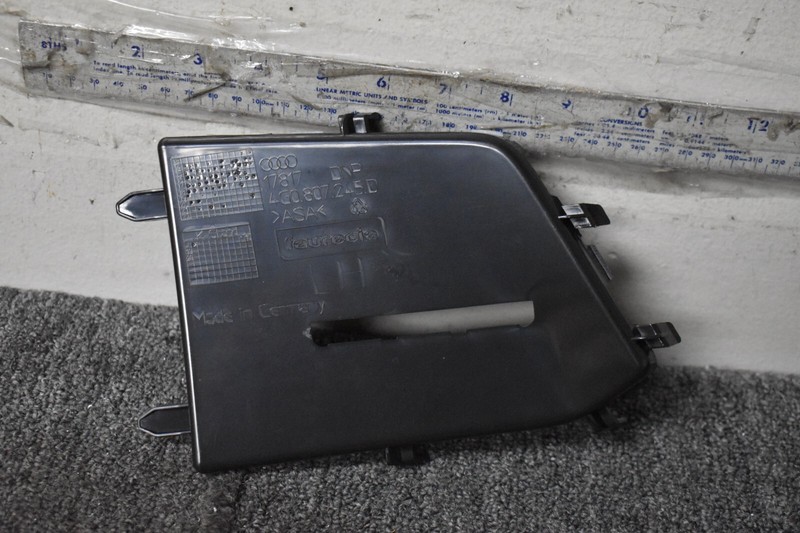 2017-2018 AUDI A6 PREMIUM CHANNEL COVER LEFT SIDE FACTORY OEM