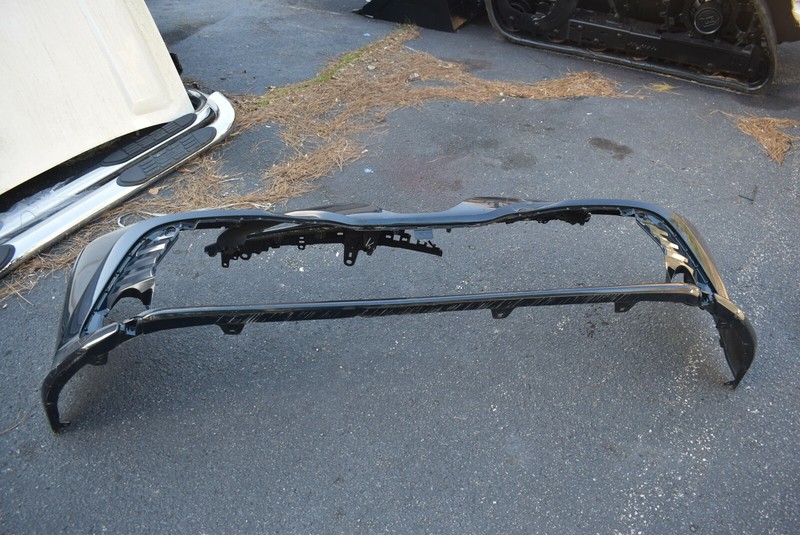 2018-2019 TOYOTA CAMRY FRONT BUMPER FACTORY OEM