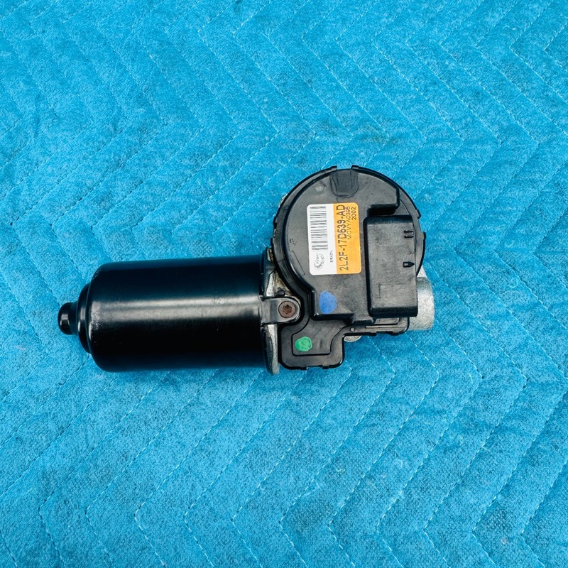 2005–2009 Ford Mustang GT Wiper Motor OEM 2L2F17D539AD