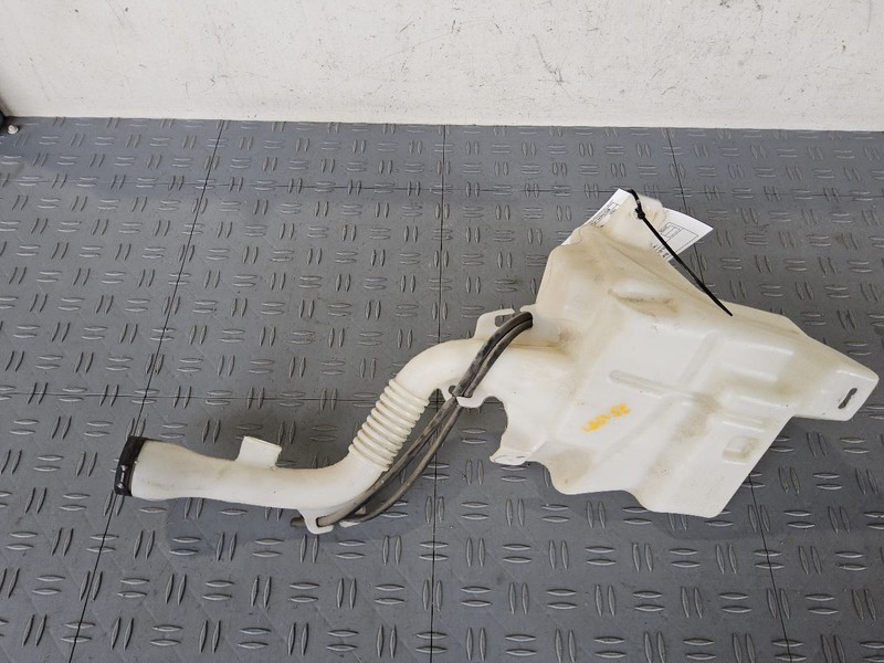Wash Reservoir Flexible Neck Fits 10-17 EQUINOX 3476657