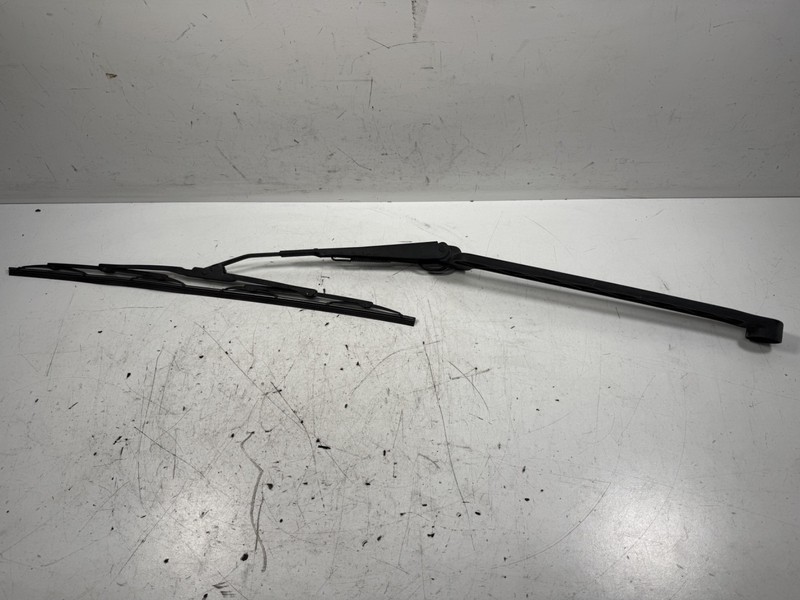 09-015 Honda Pilot Right Windshield Wiper Arm 76610-SZA-A01 OEM