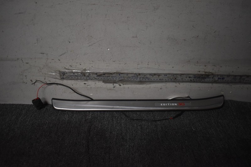 INFINITI ILLUMINATED KICK PLATE FRONT LEFT SIDE FACTORY OEM