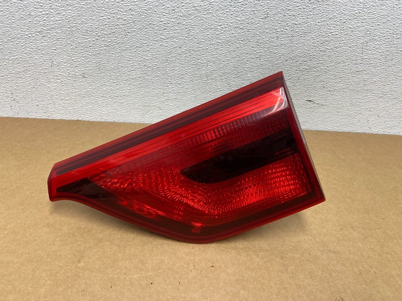 2017 to 2019 Kia Sportage Passenger Right Inner Tail Light OEM AC1669 DG