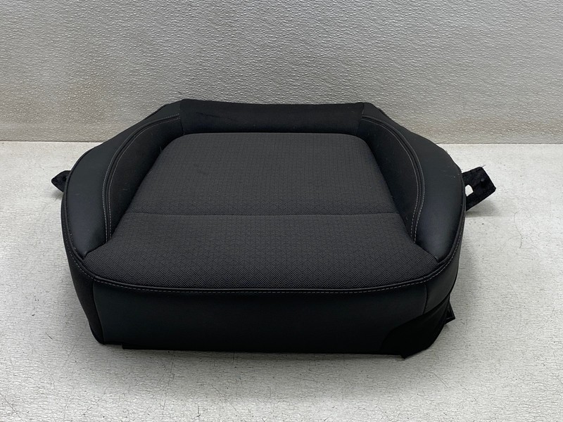 2020-2023 BUICK ENCORE GX FRONT LEFT DRIVER SIDE LOWER SEAT CUSHION OEM LOT761