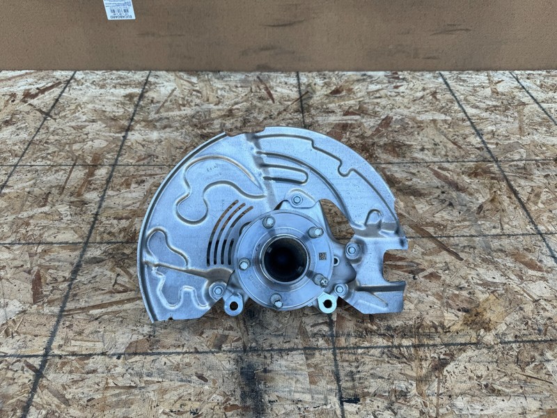 FORD MUSTANG MACH-E 2021-2024 OEM FRONT LEFT DRIVER SPINDLE KNUCKLE HUB ASSEMBLY