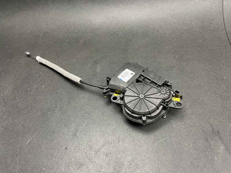 Rear Tailgate Lock Actuator 2018 BMW X1 51247374006 2016 2017 2019 2020 - 2022