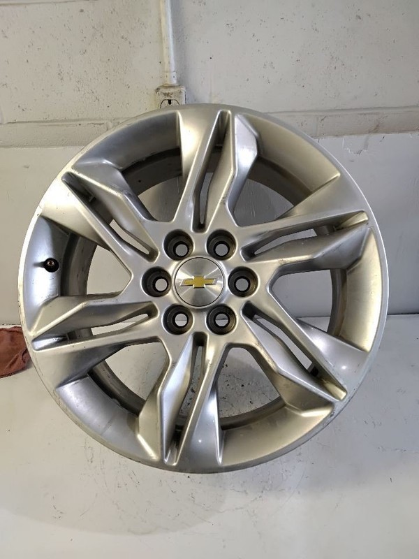 2019-2022 Chevy Blazer Wheel Rim 18x8 Silver 12 Spoke Opt Q7A