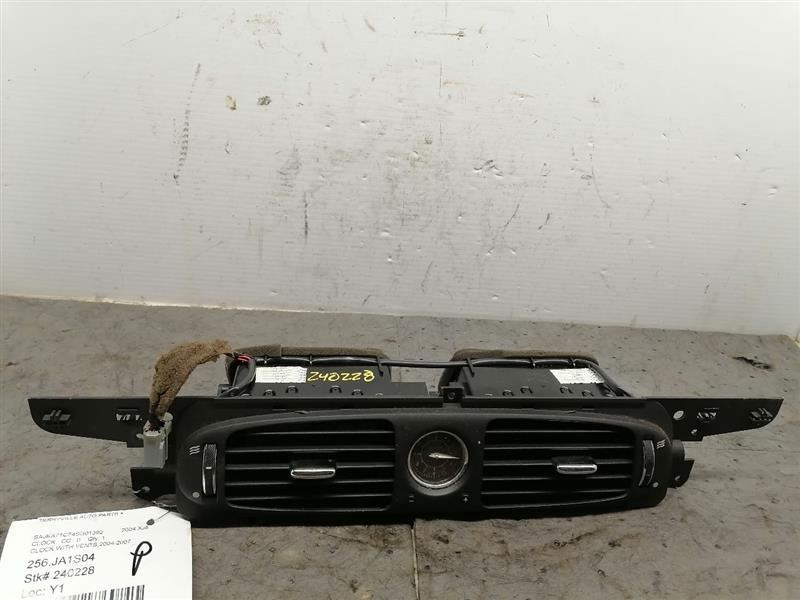 2004 2005 2006 2007 XJ8 Clock and Center Vents 1396587