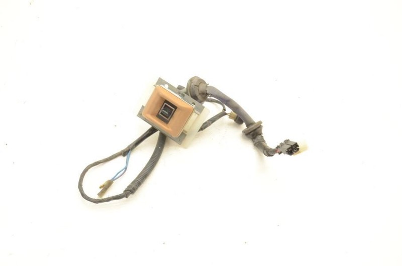 1979-1983 DATSUN 280ZX L28 S130 FAIRLADY DOOR LOCK SWITCH