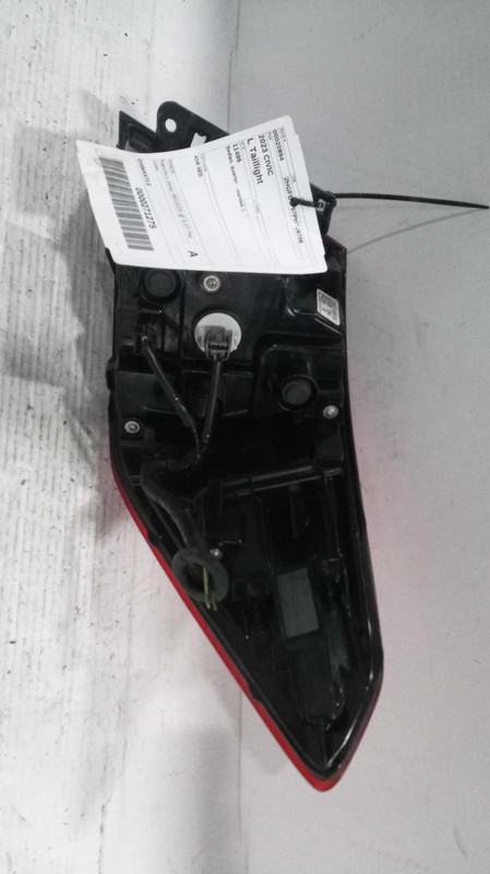 Used Left Tail Light Assembly fits: 2023 Honda Civic Sedan quarter mounted Left
