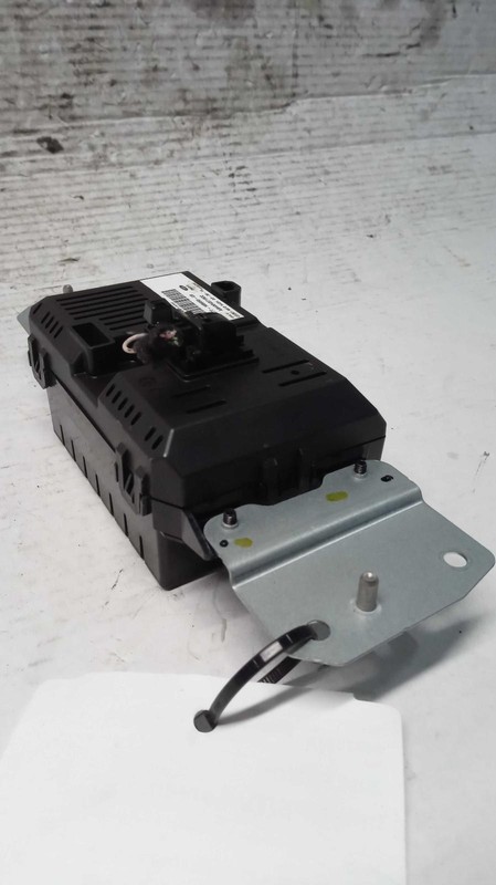 2016 Ford Fusion Infotainment Display OEM Black 139k Miles Warranty NJ25-20933