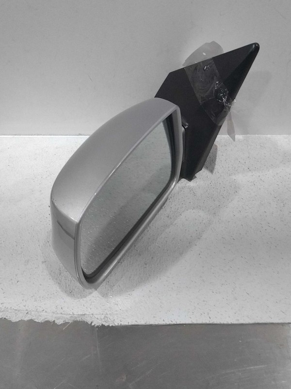 Used Left Door Mirror fits: 2011 Hyundai Tucson Power w/o turn signal non-heated
