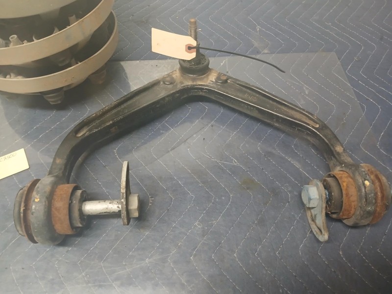Front Upper Control ArmFor 11-20 GMC Sierra 2500 HD 3500HD 8 Lug