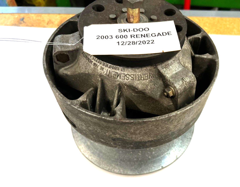 Ski-doo REV 600 500SS TRA Primary Cltutch 417222937 NICE SHAPE!