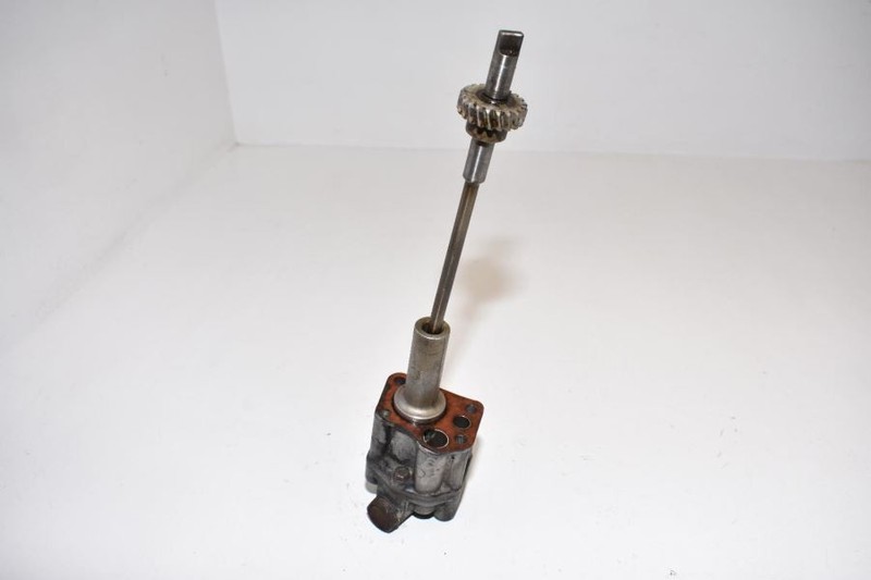 1981-1983 DATSUN 280ZX L28 S130 FAIRLADY 2.8L MT OIL PUMP OEM
