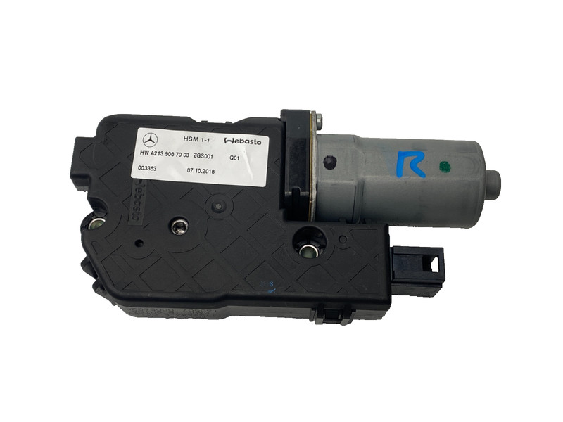 17-20 MERCEDES E400 E450 W213 PANORAMIC SUNROOF RIGHT SIDE MOTOR OEM #A0.60