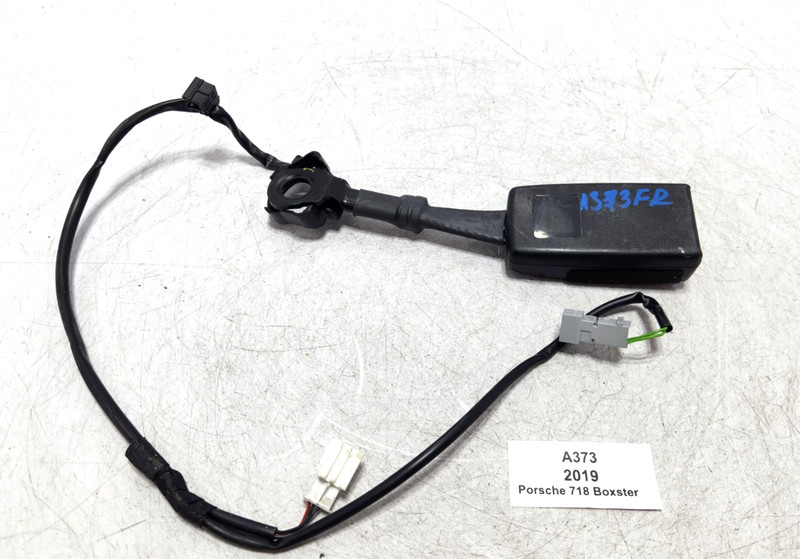✅ 13-24 OEM Porsche 718 Boxster 982 Front Right Passenger Side Seatbelt Buckle