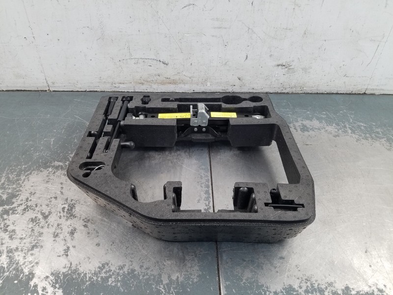 2014 Audi S4 Quattro B8 Jack / Storage Foam #5844 M3