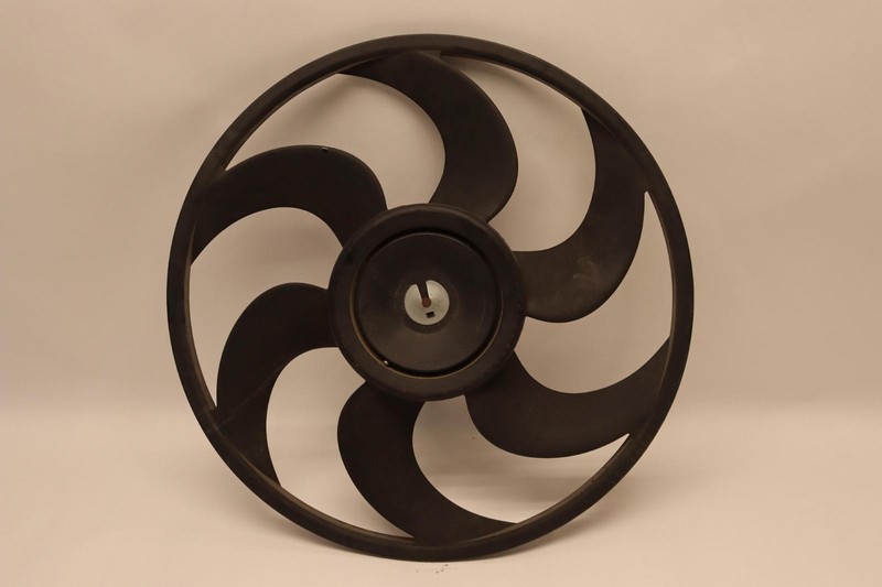 2005-2014 FORD MUSTANG 5.0L ENGINE COOLING FAN BLADE W/ MOTOR OEM