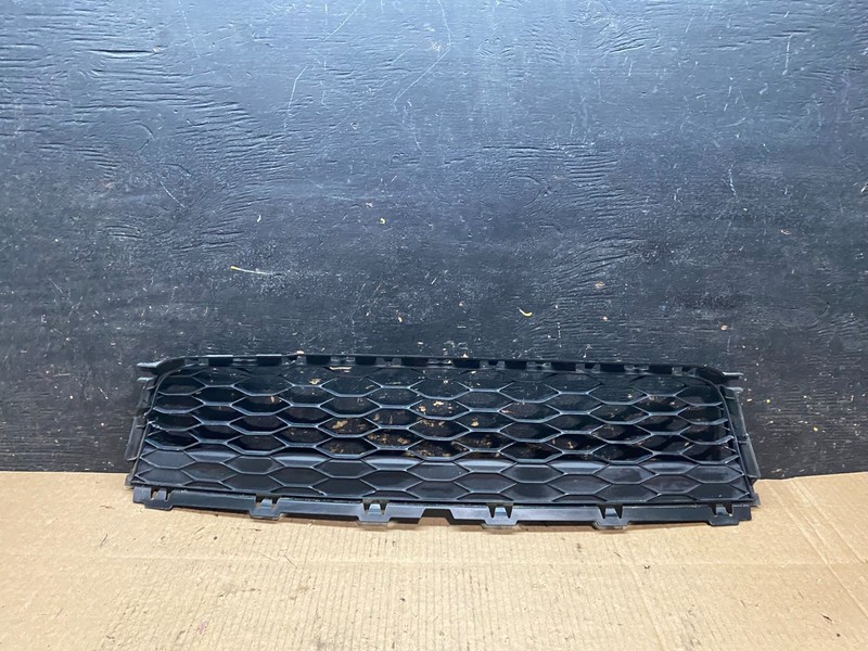 2016 2017 2018 Ford Explorer Front Lower Grill Grille Oem X9640 DG