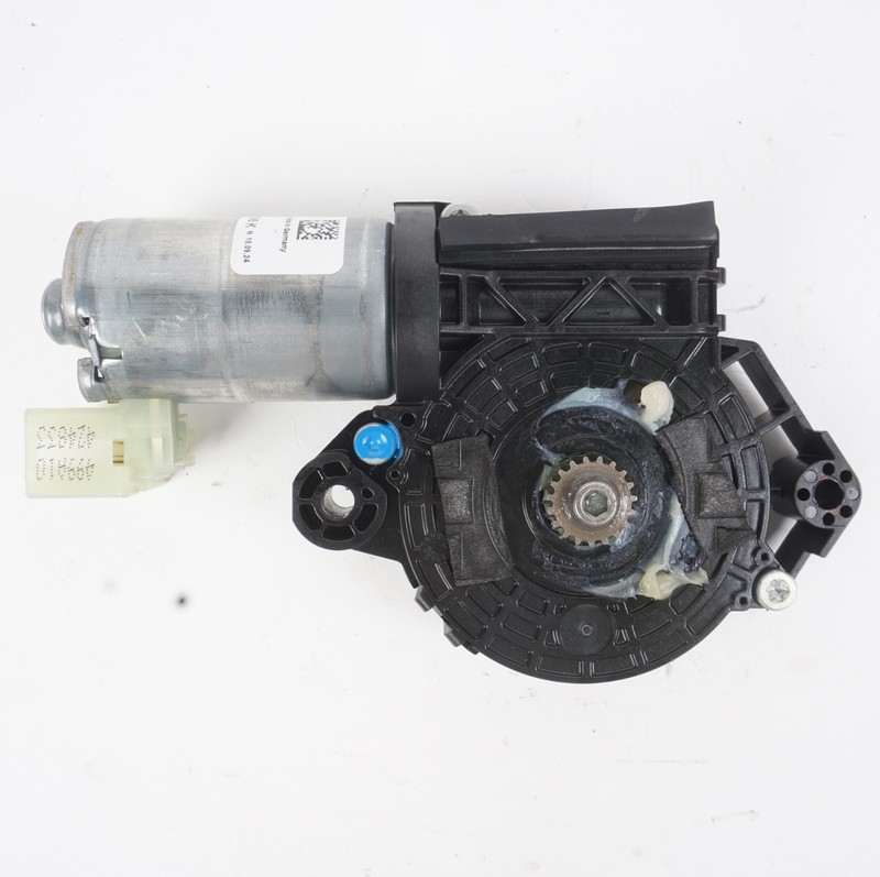2018 - 2025 Audi Q5 Front Power Sun Roof Sunroof Moonroof Motor Unit OEM